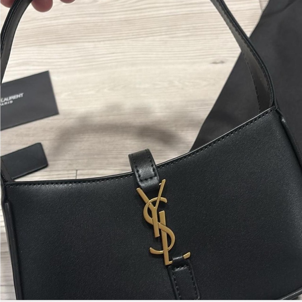 Saint Laurent Black and Gold Shoulder mini Bag (AUTHENTIC)
Orig price is $1900